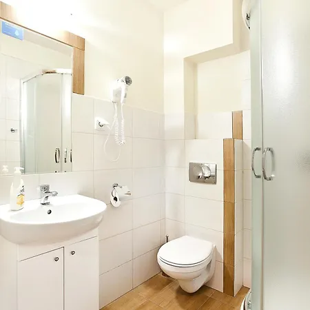 Ośrodek wypoczynkowy Absolwent 3*